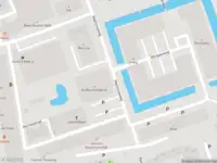 Ambulance met grote spoed naar de Icarusweg in Delft