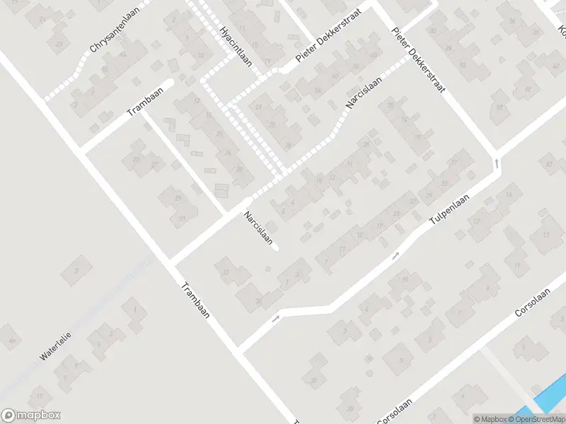 Ambulance met grote spoed naar de Narcislaan in Winkel