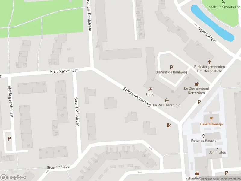 Ambulance met grote spoed naar de Schopenhauerweg in Rotterdam