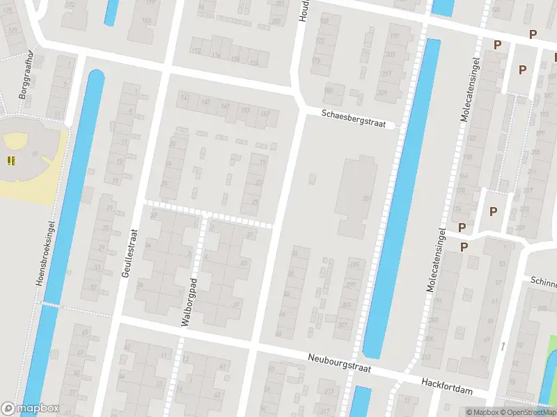 Ambulance met grote spoed naar de Schaesbergstraat in Rotterdam