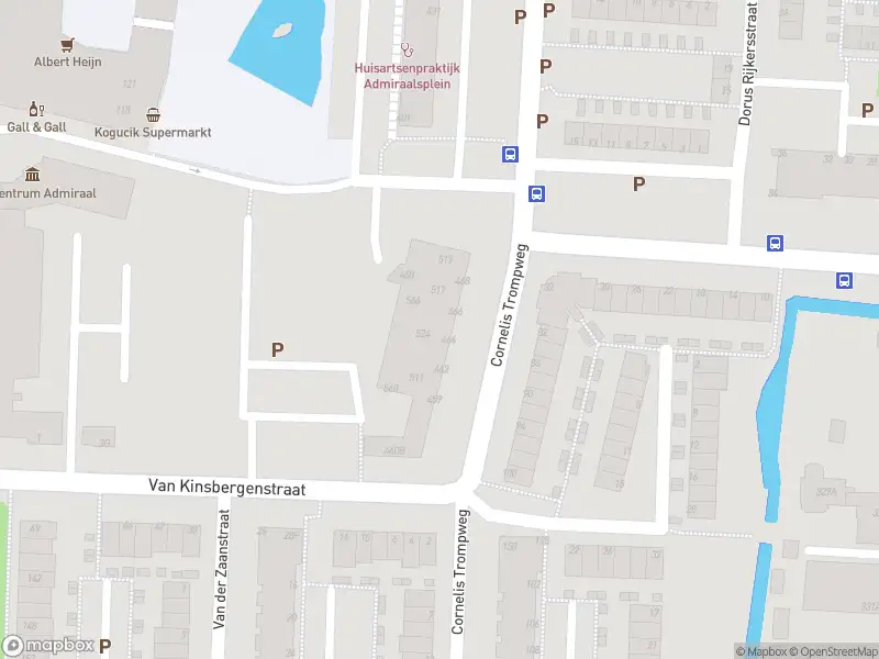 Ambulance met grote spoed naar de Admiraalsplein in Dordrecht