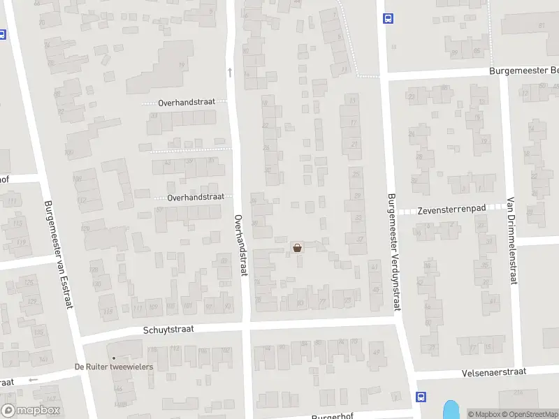 Ambulance met gepaste spoed naar de Overhandstraat in Pernis Rotterdam