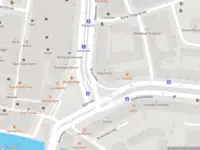 Ambulance met gepaste spoed naar de Rotterdamsedijk in Schiedam