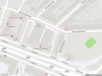 Ambulance met gepaste spoed naar de Wevershoekstraat in Rotterdam