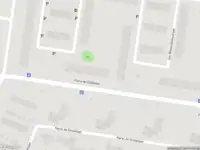 Ambulance met grote spoed naar de Floris de Vijfdelaan in Vlaardingen