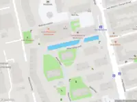 Ambulance met grote spoed naar de Waterpoortweg in Amsterdam