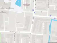 Ambulance met grote spoed naar de Admiraalsplein in Dordrecht