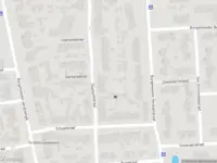 Ambulance met gepaste spoed naar de Overhandstraat in Pernis Rotterdam