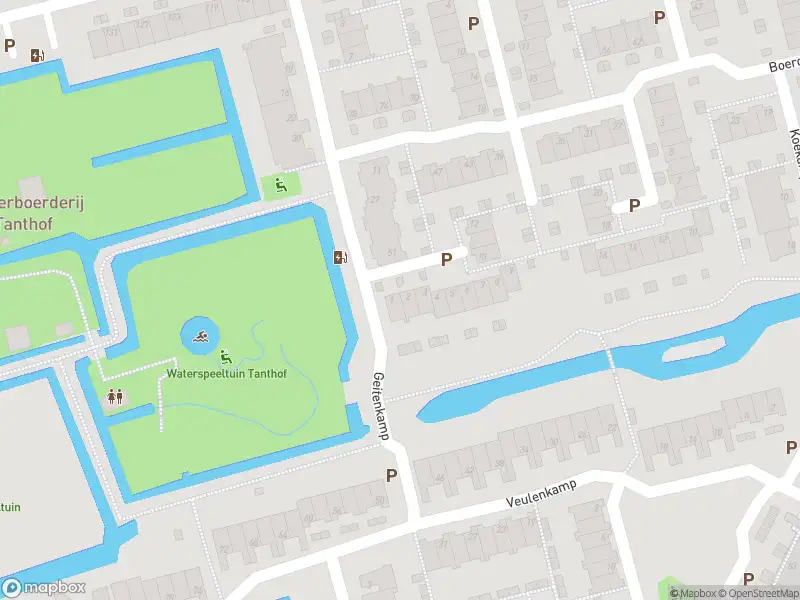 Ambulance met grote spoed naar de Hoenderhof in Delft