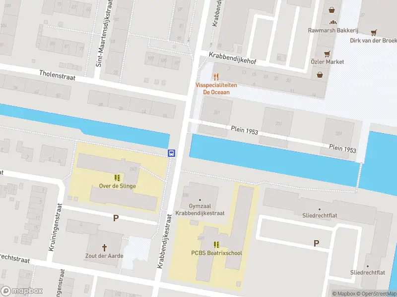 Ambulance met grote spoed naar de Krabbendijkestraat in Rotterdam