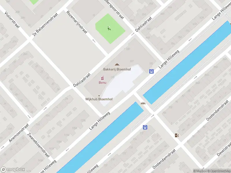 Ambulance met gepaste spoed naar de Lange Hilleweg in Rotterdam