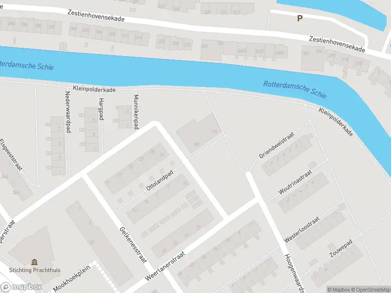 Ambulance met gepaste spoed naar de Vennipperstraat in Rotterdam