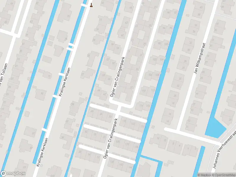 Ambulance met gepaste spoed naar de Ogier van Cralingenpark in Rotterdam