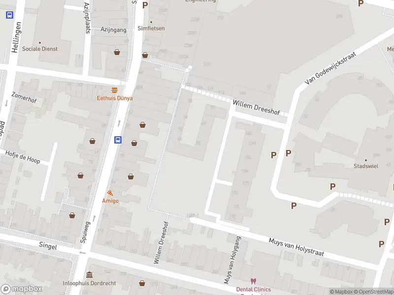 Ambulance met grote spoed naar de Willem Dreeshof in Dordrecht