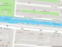 Ambulance met grote spoed naar de Noorderstraat in Amsterdam