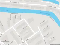 Ambulance met gepaste spoed naar de Vennipperstraat in Rotterdam