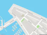 Ambulance met grote spoed naar de Boeierstraat in Amsterdam