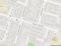 Ambulance met grote spoed naar de Nicolaas van Puttenstraat in Goudswaard