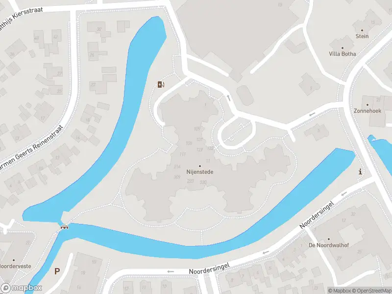 Brandweer met gepaste spoed naar de Johannes Bogermanstraat in Steenwijk vanwege een liftopsluiting