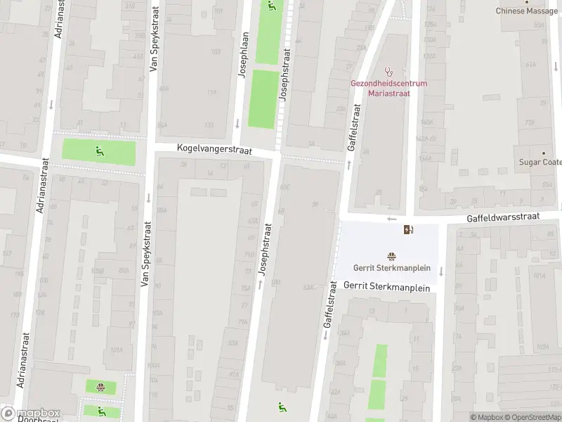 Ambulance met grote spoed naar de Josephstraat in Rotterdam