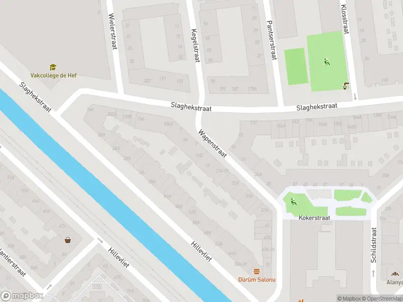 Ambulance met grote spoed naar de Wapenstraat in Rotterdam