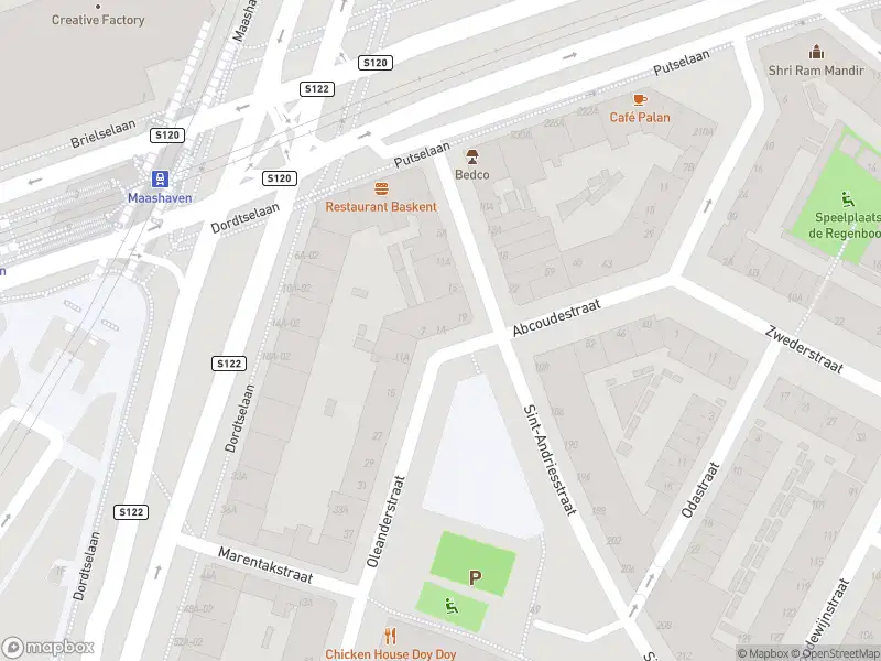 Ambulance met grote spoed naar de Oleanderstraat in Rotterdam