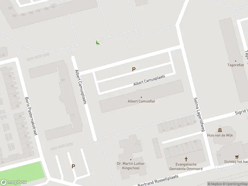 Ambulance met grote spoed naar de Albert Camusplaats in Rotterdam