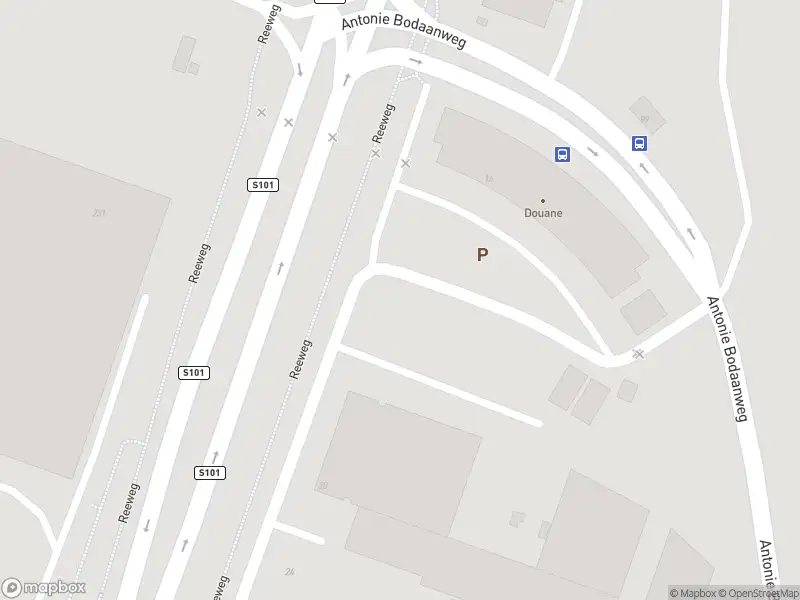 Ambulance met grote spoed naar de Reeweg in Rotterdam