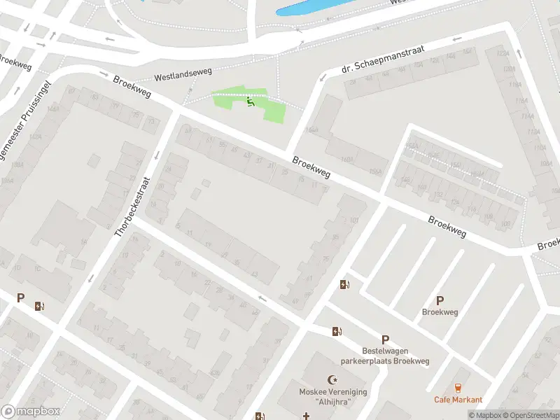 Ambulance met grote spoed naar de Broekweg in Vlaardingen