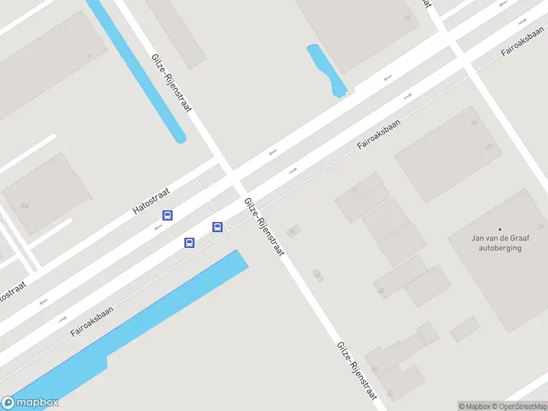 Ambulance met gepaste spoed naar de Gilze-Rijenstraat in Rotterdam