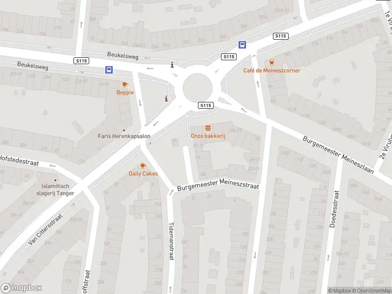 Ambulance met gepaste spoed naar de Tidemanstraat in Rotterdam