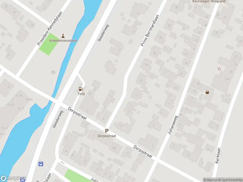 Ambulance met grote spoed naar de Prins Bernhardlaan in Akersloot