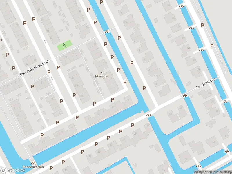 Ambulance met gepaste spoed naar de Adriaan Anthoniszstraat in Zwaag