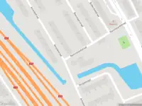 Ambulance met grote spoed naar de Ameidestraat in Rotterdam