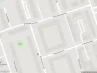 Ambulance met grote spoed naar de Reimerswaalstraat in Amsterdam