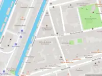 Brandweer met gepaste spoed naar de Gietersstraat in Amsterdam vanwege waarnemen gaslucht