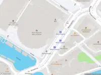 Brandweer met gepaste spoed naar de Metrostation Waterlooplein in Amsterdam