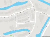 Ambulance met grote spoed naar de Cornwallhof in Purmerend