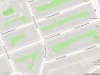 Ambulance met gepaste spoed naar de Bronckhorststraat in Amsterdam