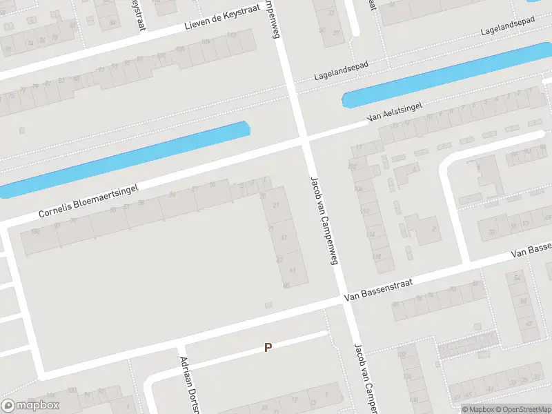 Ambulance met gepaste spoed naar de Jacob van Campenweg in Rotterdam