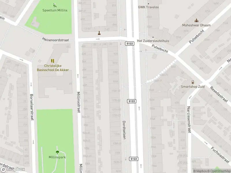 Ambulance met grote spoed naar de Dordtselaan in Rotterdam