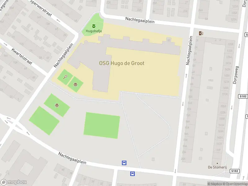 Ambulance met grote spoed naar de Nachtegaalplein in Rotterdam