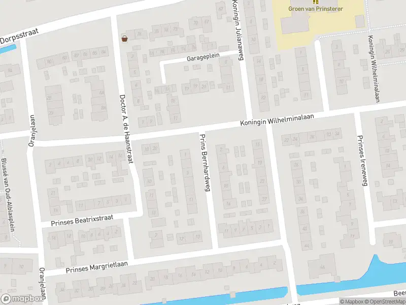 Ambulance met grote spoed naar de Prins Bernhardweg in Oud-Alblas