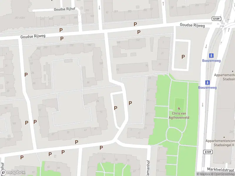 Ambulance met gepaste spoed naar de Willem Smalthof in Rotterdam