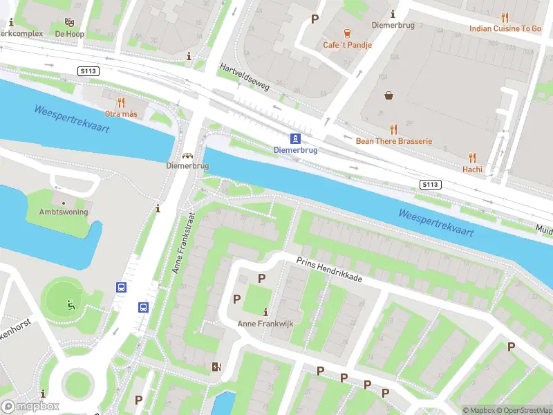 Ambulance met gepaste spoed naar de Prins Hendrikkade in Diemen