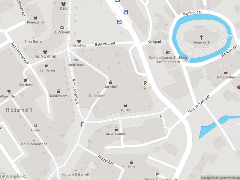 Ambulance met grote spoed naar de Sint Jorisplein in Ridderkerk