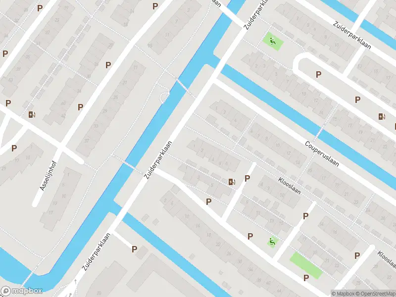 Ambulance met grote spoed naar de Klooslaan in Bergschenhoek