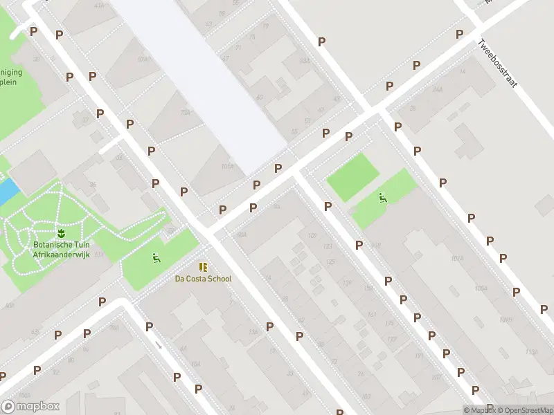 Ambulance met grote spoed naar de Martinus Steijnstraat in Rotterdam