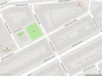 Ambulance met grote spoed naar de Taandersstraat in Rotterdam