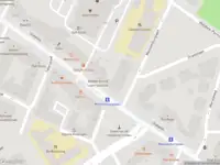 Ambulance met grote spoed naar de Oudedijk in Rotterdam